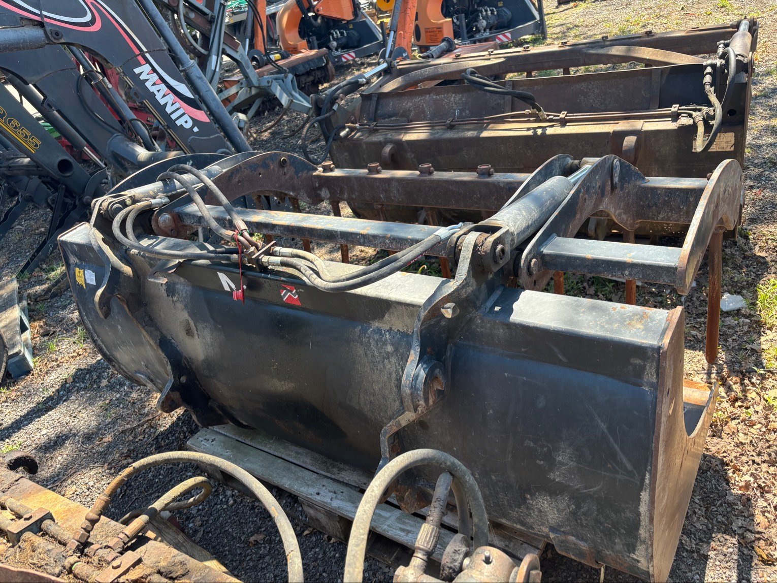 Godet multi-services Mailleux BMS180
